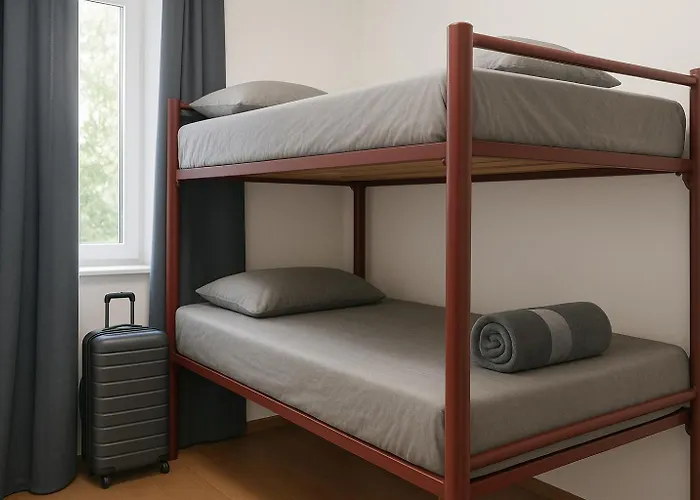 Ozi Inn Backpackers - Perth -Valid International Passport Required